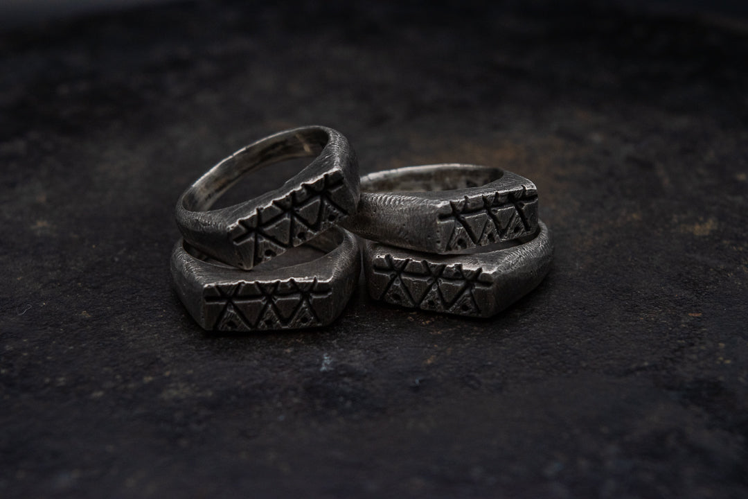 Anillo de Sello Tipis